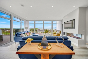 BayView Luxury 4 Bedroom Penthouse